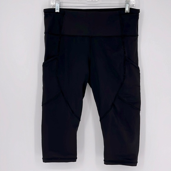Lululemon Outrun 17” Crop Ruched Back Leggings Black Luxtreme Size 12 - Picture 1 of 11